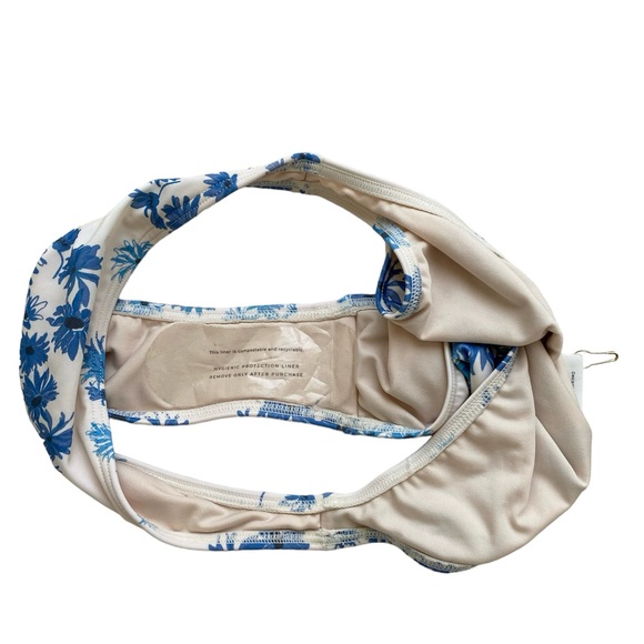 NWOT Free People Peony Bikini Pant Bottom
Hi Line in Flannel Blue Floral Size 10 - Picture 3 of 10